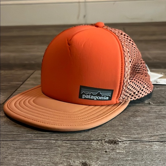 NWT Patagonia Mesh Trucker Hat - Picture 1 of 3